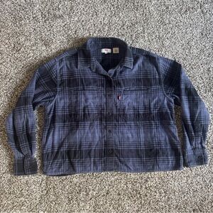 Levi’s Women Cropped Blue Plaid Flannel Shirt XS Button Front Casual Farmhouse